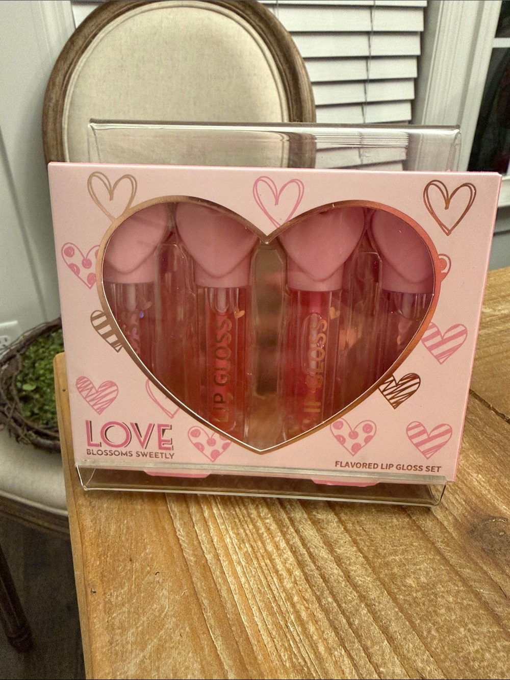 Lip Gloss Set of 4 - Picture 1 of 2